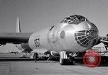 Standbild verschiedene Ansichten der Convair B-36 Fort Worth Texas USA, 1951, aus Sekunde 38 historischem Filmmaterial Videoclip 65675032407