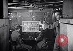 Standbild radar Umfang und Ausstattung Innen ConvairB-36 United States USA, 1951, aus Sekunde 37 historischem Filmmaterial Videoclip 65675032408