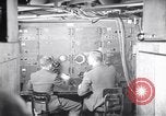 Standbild radar Umfang und Ausstattung Innen ConvairB-36 United States USA, 1951, aus Sekunde 56 historischem Filmmaterial Videoclip 65675032408