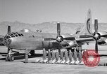 Image B-50 Superfortress et équipage Tucson Arizona USA, 1951, de la seconde 4 séquences d'archives historiques vidéo 65675032409