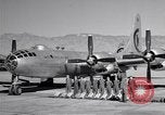 Image B-50 Superfortress et équipage Tucson Arizona USA, 1951, de la seconde 17 séquences d'archives historiques vidéo 65675032409