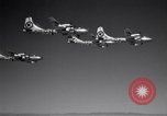 Image quatre B-50s dans la formation précise Arizona USA, 1951, de la seconde 10 séquences d'archives historiques vidéo 65675032410
