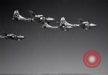 Image quatre B-50s dans la formation précise Arizona USA, 1951, de la seconde 11 séquences d'archives historiques vidéo 65675032410