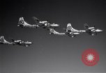 Image quatre B-50s dans la formation précise Arizona USA, 1951, de la seconde 14 séquences d'archives historiques vidéo 65675032410