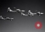 Image quatre B-50s dans la formation précise Arizona USA, 1951, de la seconde 15 séquences d'archives historiques vidéo 65675032410