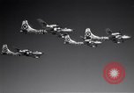 Image quatre B-50s dans la formation précise Arizona USA, 1951, de la seconde 19 séquences d'archives historiques vidéo 65675032410