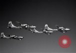 Image quatre B-50s dans la formation précise Arizona USA, 1951, de la seconde 31 séquences d'archives historiques vidéo 65675032410