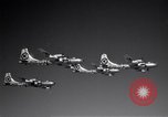 Image quatre B-50s dans la formation précise Arizona USA, 1951, de la seconde 32 séquences d'archives historiques vidéo 65675032410