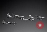 Image quatre B-50s dans la formation précise Arizona USA, 1951, de la seconde 33 séquences d'archives historiques vidéo 65675032410