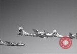 Image quatre B-50s dans la formation précise Arizona USA, 1951, de la seconde 47 séquences d'archives historiques vidéo 65675032410