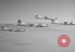 Image quatre B-50s dans la formation précise Arizona USA, 1951, de la seconde 54 séquences d'archives historiques vidéo 65675032410