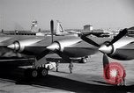 Immagine di Convair B-36 rullaggio Fort Worth Texas USA, 1950, secondo 13 filmato di repertorio 65675032411