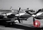 Immagine di Convair B-36 rullaggio Fort Worth Texas USA, 1950, secondo 14 filmato di repertorio 65675032411