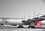 Immagine di Convair B-36 rullaggio Fort Worth Texas USA, 1950, secondo 56 filmato di repertorio 65675032411