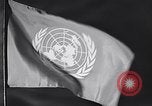 Standbild Flagge der Vereinten Nationen United States USA, 1951, aus Sekunde 23 historischem Filmmaterial Videoclip 65675032413