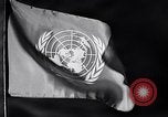 Standbild Flagge der Vereinten Nationen United States USA, 1951, aus Sekunde 28 historischem Filmmaterial Videoclip 65675032413