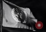 Standbild Flagge der Vereinten Nationen United States USA, 1951, aus Sekunde 29 historischem Filmmaterial Videoclip 65675032413