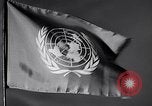 Standbild Flagge der Vereinten Nationen United States USA, 1951, aus Sekunde 39 historischem Filmmaterial Videoclip 65675032413
