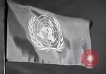 Standbild Flagge der Vereinten Nationen United States USA, 1951, aus Sekunde 48 historischem Filmmaterial Videoclip 65675032413