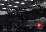 Immagine di B-36 a Thule AFB Thule Groenlandia, 1953, secondo 53 filmato di repertorio 65675032425