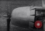 Immagine di C-124 tenendo spento Roswell New Mexico USA, 1953, secondo 24 filmato di repertorio 65675032426