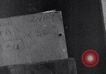 Immagine di Lo scarico di materiale da un B-36 Roswell New Mexico USA, 1953, secondo 57 filmato di repertorio 65675032428