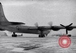 Immagine di B-36s operativo a Thule Air Base Thule Groenlandia, 1953, secondo 55 filmato di repertorio 65675032432