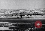 Standbild Innenraum der B-36 Thule Air Force Base Grönland, 1953, aus Sekunde 13 historischem Filmmaterial Videoclip 65675032434