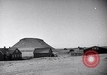 Image la base aérienne de Thulé environs Thulé au Groenland, 1953, de la seconde 47 séquences d'archives historiques vidéo 65675032435