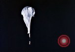 Standbild helium Ballon United States USA, 1958, aus Sekunde 50 historischem Filmmaterial Videoclip 65675032446