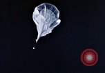 Standbild helium Ballon United States USA, 1958, aus Sekunde 56 historischem Filmmaterial Videoclip 65675032446