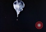 Standbild helium Ballon United States USA, 1958, aus Sekunde 60 historischem Filmmaterial Videoclip 65675032446