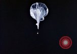 Standbild helium Ballon United States USA, 1958, aus Sekunde 62 historischem Filmmaterial Videoclip 65675032446