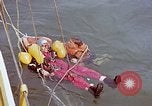 Image Parachutiste United States USA, 1953, de la seconde 23 séquences d'archives historiques vidéo 65675032454