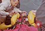 Image Parachutiste United States USA, 1953, de la seconde 39 séquences d'archives historiques vidéo 65675032454