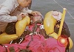 Image Parachutiste United States USA, 1953, de la seconde 46 séquences d'archives historiques vidéo 65675032454