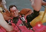 Image Parachutiste United States USA, 1953, de la seconde 53 séquences d'archives historiques vidéo 65675032454