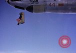 Immagine di Parachutist United States USA, 1953, secondo 51 filmato di repertorio 65675032455