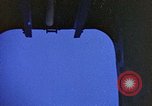 Image parachutistes United States USA, 1953, de la seconde 15 séquences d'archives historiques vidéo 65675032456