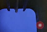 Image parachutistes United States USA, 1953, de la seconde 21 séquences d'archives historiques vidéo 65675032456