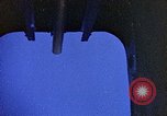 Image parachutistes United States USA, 1953, de la seconde 48 séquences d'archives historiques vidéo 65675032456