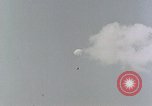 Immagine di Parachutist United States USA, 1953, secondo 6 filmato di repertorio 65675032458