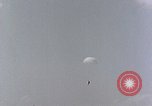 Immagine di Parachutist United States USA, 1953, secondo 15 filmato di repertorio 65675032458