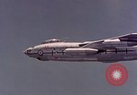 Immagine di Parachutist United States USA, 1953, secondo 25 filmato di repertorio 65675032460