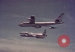 Immagine di Parachutist United States USA, 1953, secondo 30 filmato di repertorio 65675032460