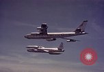 Immagine di Parachutist United States USA, 1953, secondo 32 filmato di repertorio 65675032460
