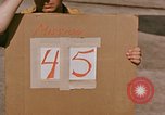 Standbild Fallschirmspringer United States USA, 1953, aus Sekunde 9 historischem Filmmaterial Videoclip 65675032461