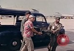Standbild Fallschirm United States USA, 1953, aus Sekunde 8 historischem Filmmaterial Videoclip 65675032462