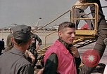 Standbild Fallschirm United States USA, 1953, aus Sekunde 26 historischem Filmmaterial Videoclip 65675032462
