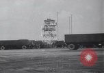 Immagine di Ponte aereo di Berlino Francoforte Germania Rhein-Main Air Base, 1949, secondo 12 filmato di repertorio 65675032470